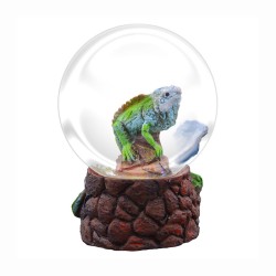 Esfera de nieve con una lagartija. Souvenir de Acapulco, México