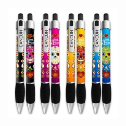 Pluma con la ilustración de una calavera, típica de la tradición del día de Muertos en México. Souvenir de Cancún, México