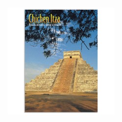 Tarjeta postal con la Pirámide de Chichen Itzá, souvenir y recuerdo de Cancun, México