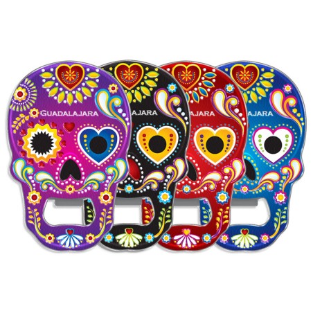 Magneto destapador de metal con calavera. Souvenir de Guadalajara, Mexico.