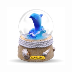 Esfera de resina con acabado arena y delfín, souvenir y recuerdo de Isla Mujeres, Mexico.