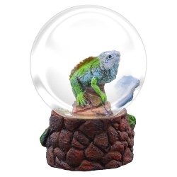 Esfera de nieve con una lagartija. Souvenir de Yucatán, México