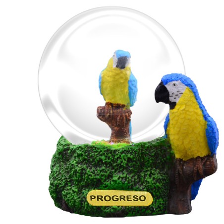 Esfera de nieve con un perico. Souvenir de Yucatán, México