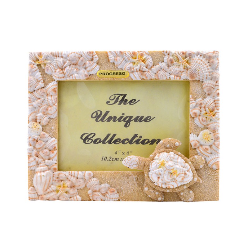 Portaretrato mediano  de resina con una tortuga. Yucatan, Mexico.