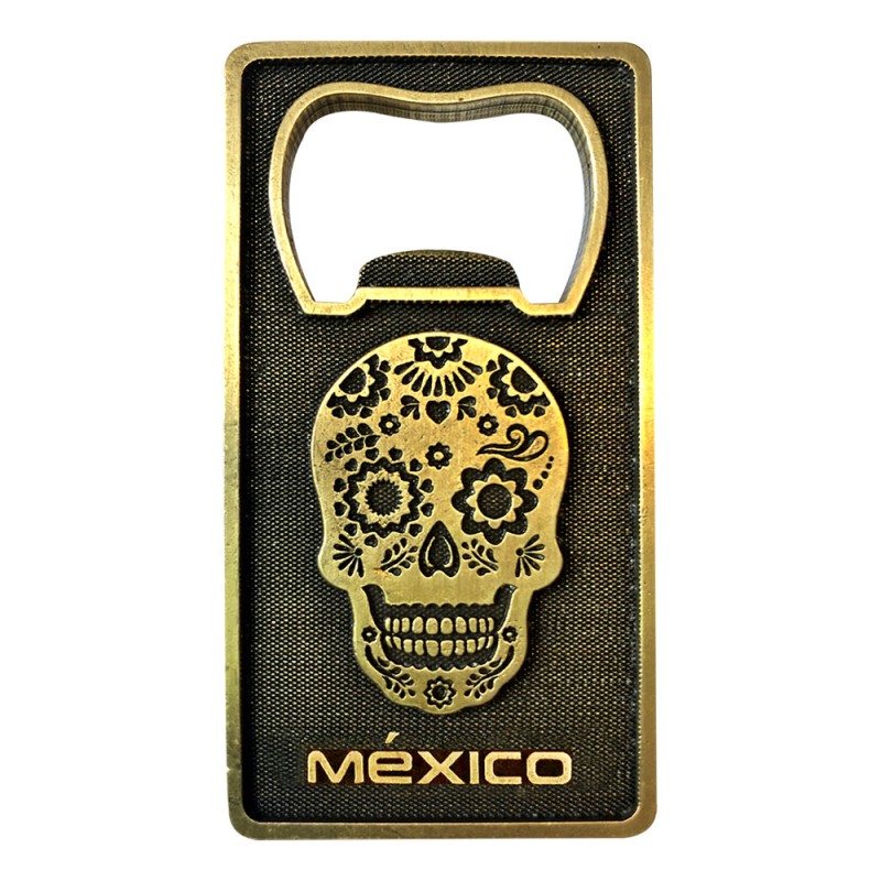 Magneto destapador de latón con una calavera. Souvenir de la Ciudad de México, CDMX.