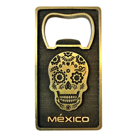 Magneto destapador de latón con una calavera. Souvenir de la Ciudad de México, CDMX.