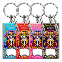 Llavero destapador de metal con una catrina. Souvenir de Oaxaca, México.
