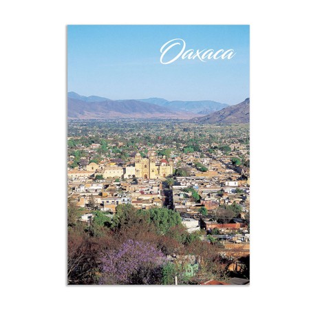 Tarjeta postal de una vista panoramica de Oaxaca, souvenir y recuerdo de Oaxaca,Mexico.