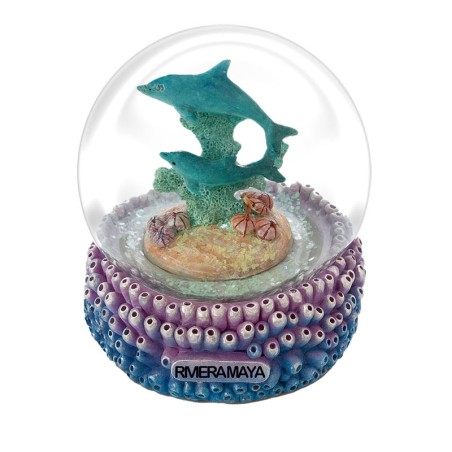 Esfera de nieve con 2 defines. Souvenir de la Riviera Maya, México