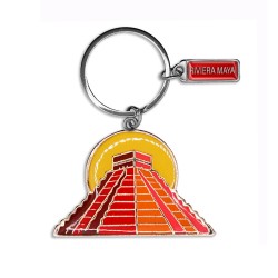 Llavero de metal en forma de la pirámide de Chichen Itza. Souvenir de la Riviera Maya, México