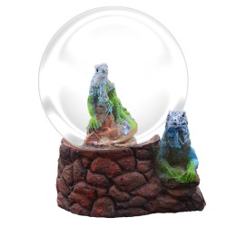 Esfera de nieve con una lagartija. Souvenir, recuerdo de la Riviera Maya, México