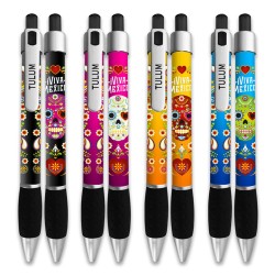 Pluma calavera, tradición del día de Muertos en México. Souvenir y recuerdos de la Riviera Maya, México