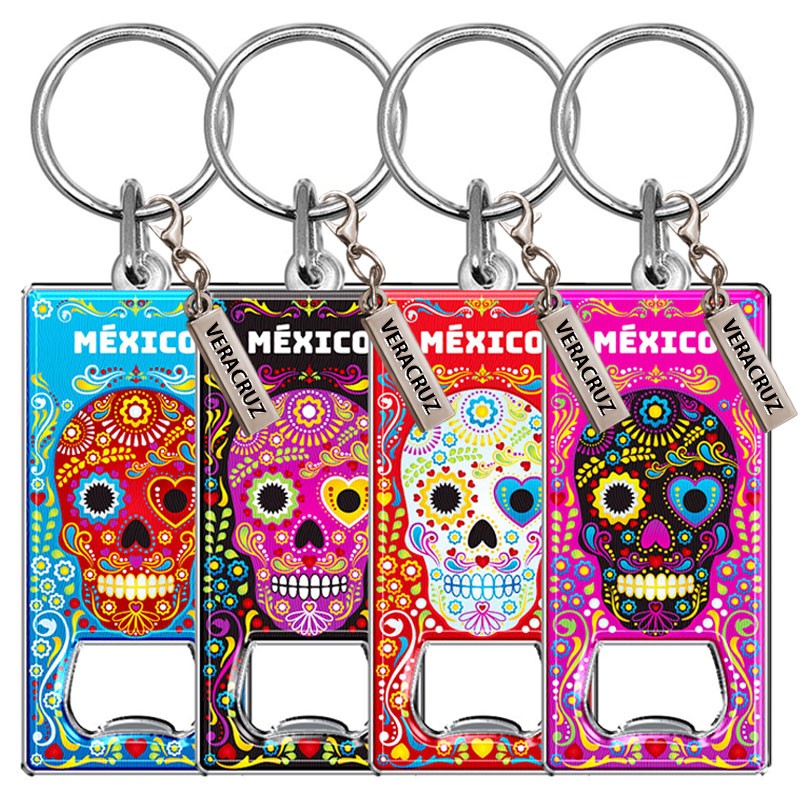 Llavero destapador de metal con calavera. Souvenir Veracruz, México